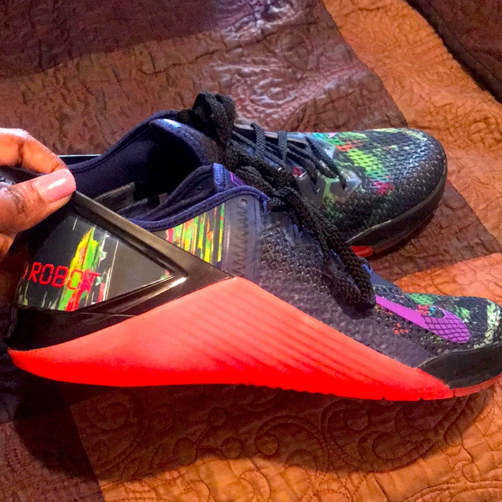 Nike Metcon I Am Not a Robot Colorful Sneakers w Orange Soles